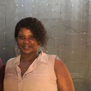 Meet your Posher, Renee